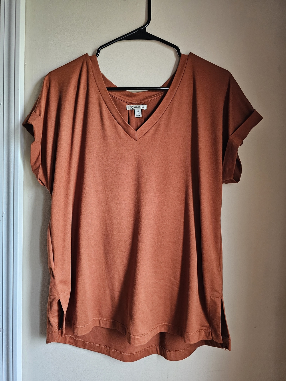 Versona Rust Short-Sleeve V-Neck Tee